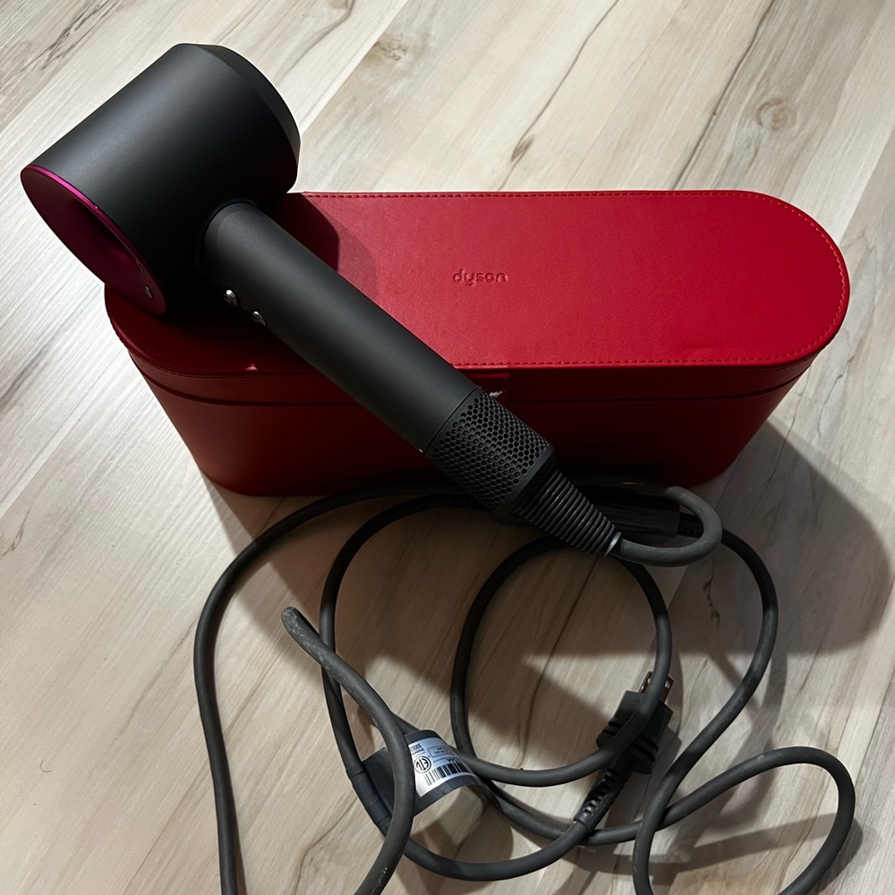 dyson supersonic hair dryer